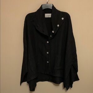 La FIXSUN Women’s 100% Linen Hi-Low Textured Boxy Black Button-Up Shirt USA XL